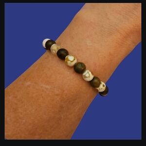 Handmade Rosewood Yellow Fire Agate Beaded Stretch Bracelet